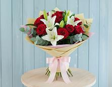 Букет цветов из:  Лилии и Розы #REPLACE_PRED# Хороле