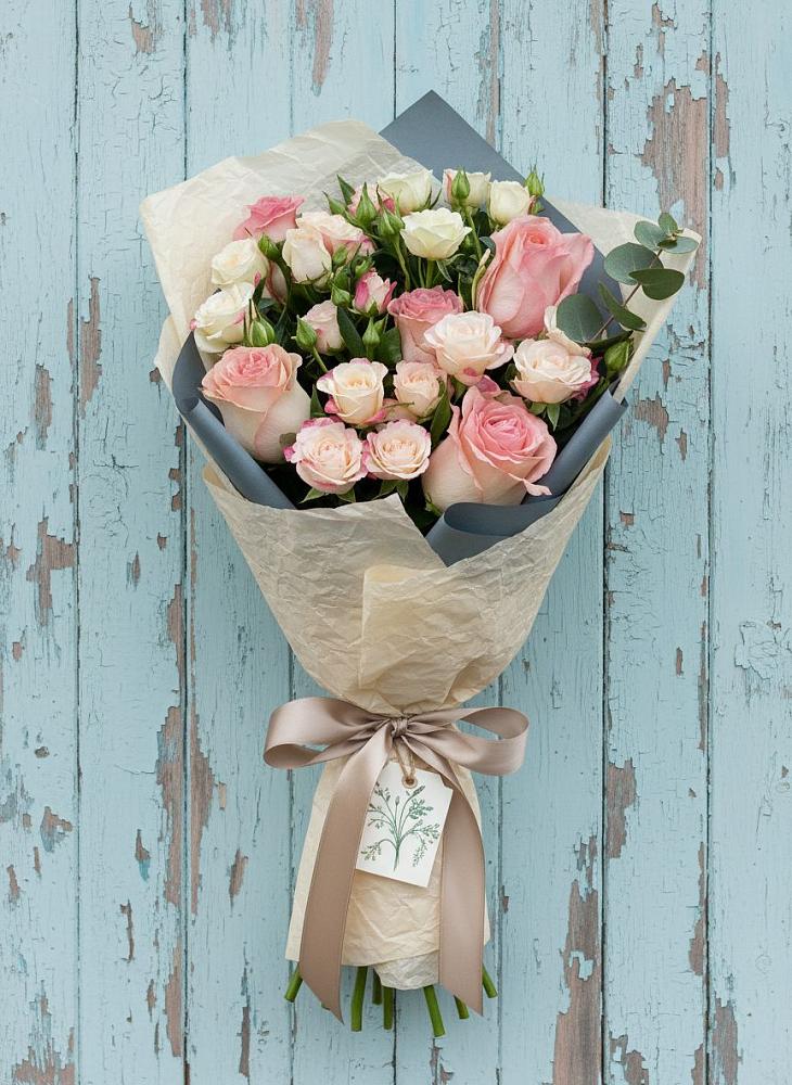 Букет цветов из: Розы в Хороле