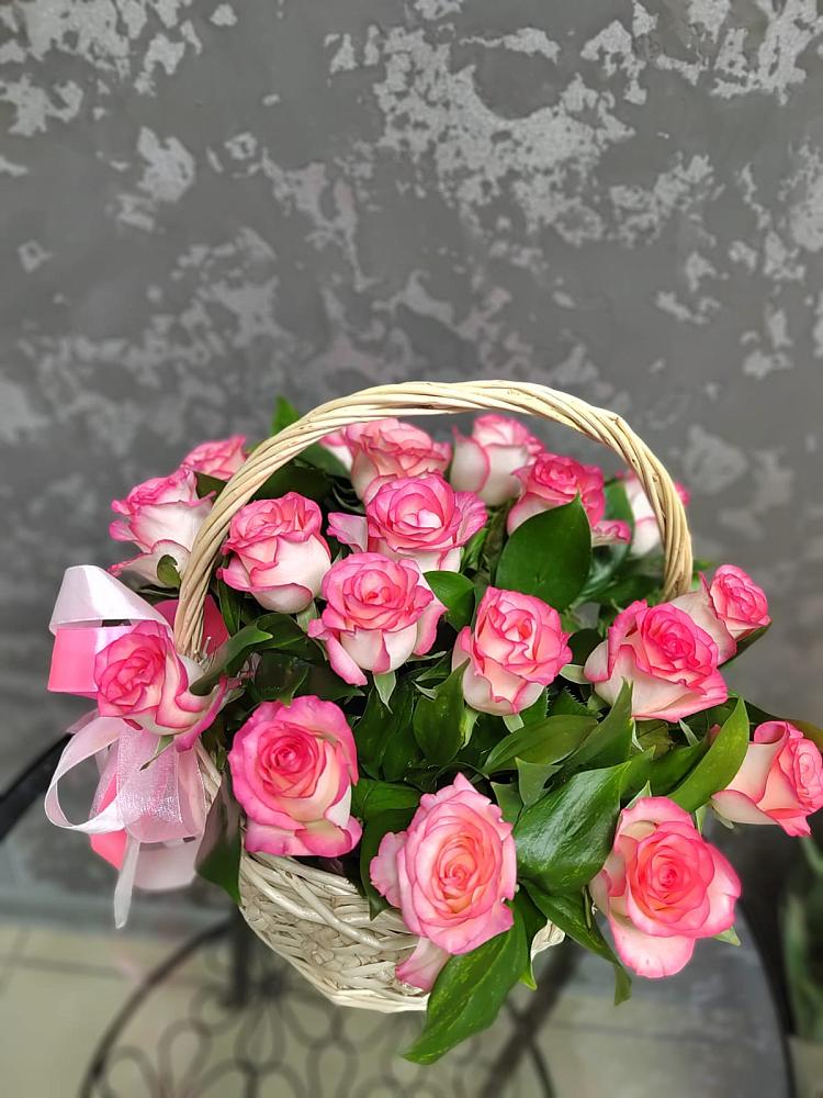 Цветочная композиция из Розы в корзине в Хороле