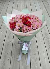 Букет цветов из:  Альстромерии #REPLACE_PRED# Хороле