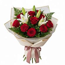 Букет цветов из:  Лилии и Розы в Хороле
