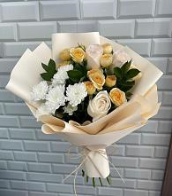 Букет цветов из:  Розы и Хризантемы в Хороле