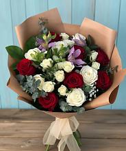 Букет цветов из:  Розы и Альстромерии в Хороле