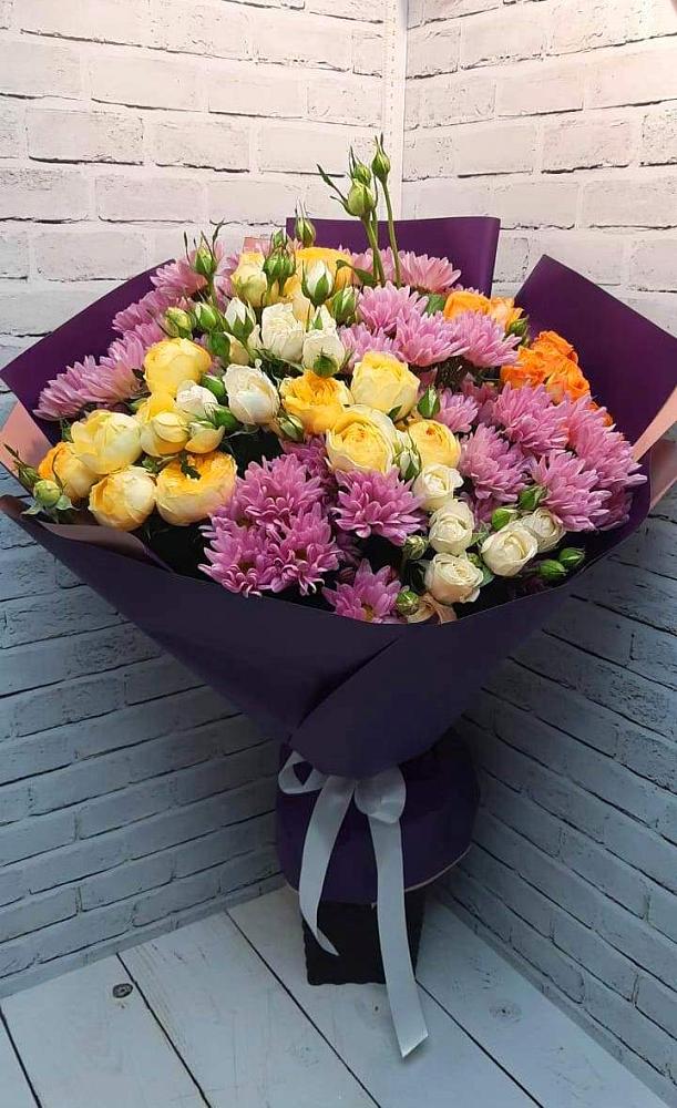 Букет цветов из: Хризантемы и Розы в Хороле