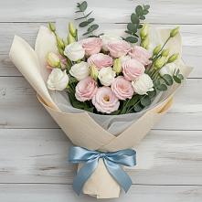 Букет цветов из:  Лизиантусы в Хороле