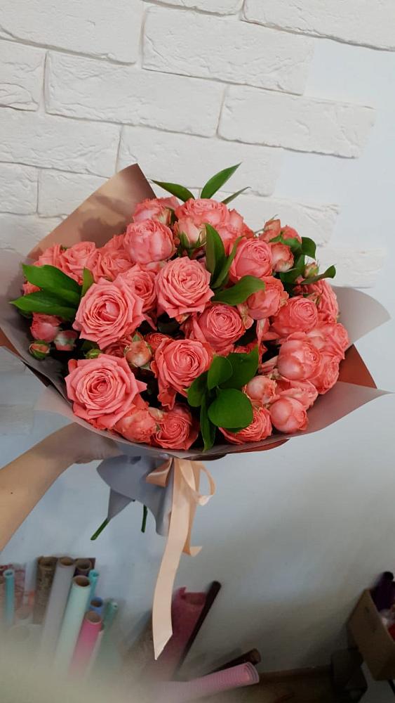 Букет цветов из: Розы в Хороле