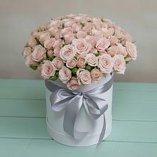 Цветочная композиция из Розы в шляпной коробке в Хороле