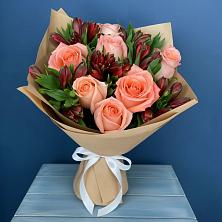 Букет цветов из:  Розы и Альстромерии в Хороле
