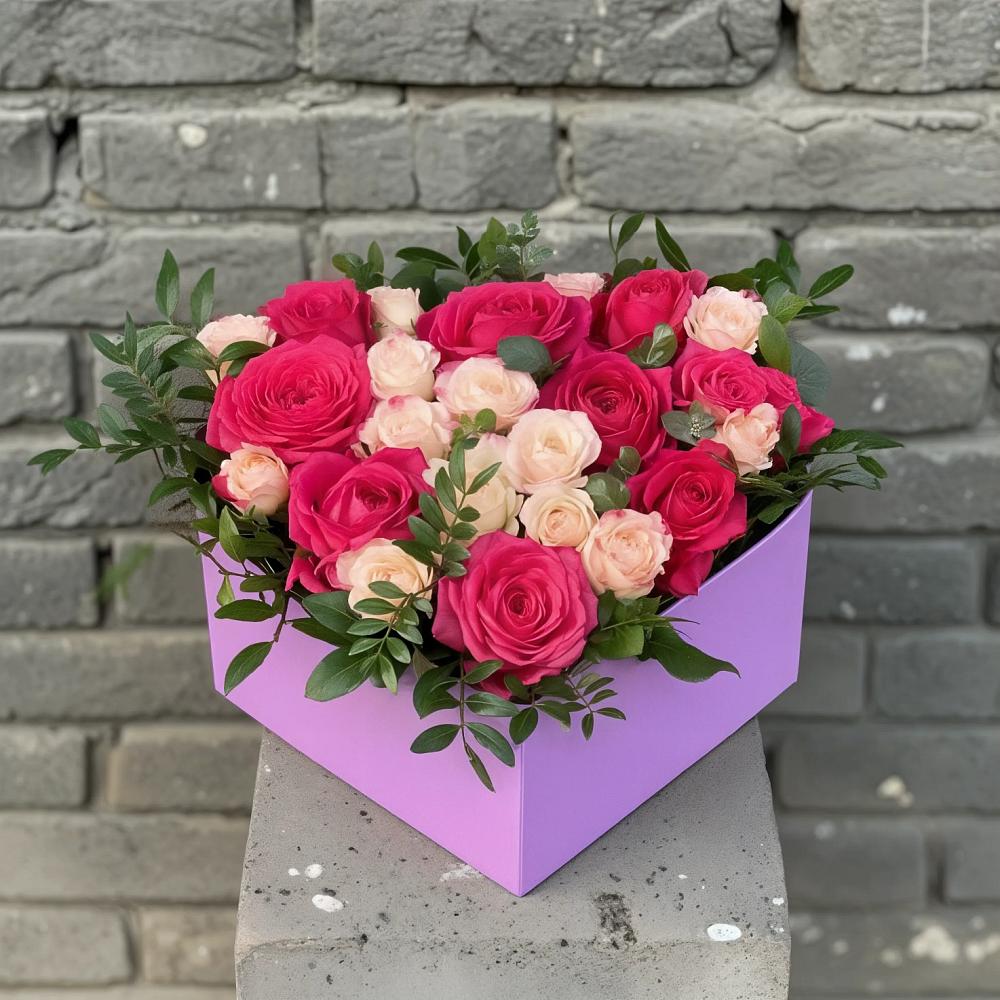 Цветочная композиция из Розы в коробке в Хороле