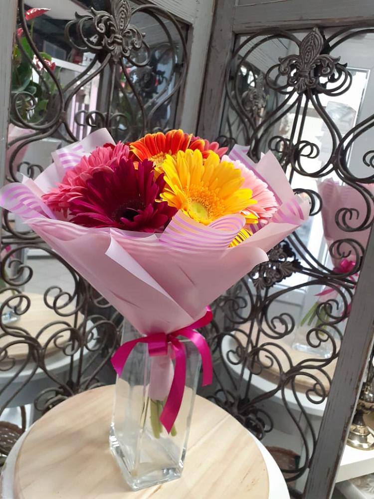 Букет цветов из: Герберы в Хороле