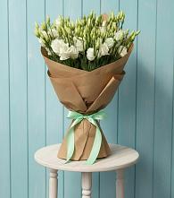 Букет цветов из:  Лизиантусы в Хороле