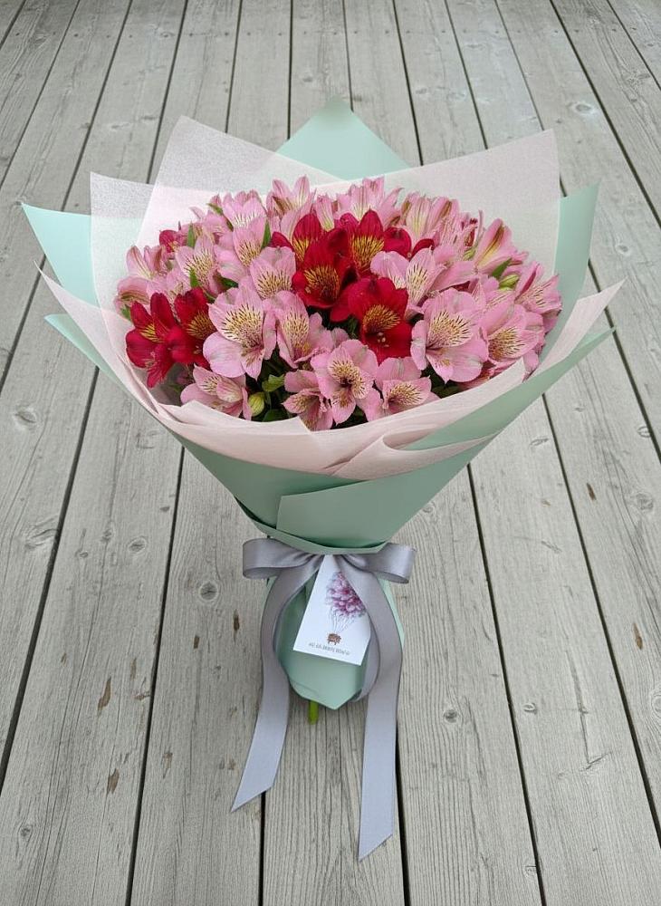 Букет цветов из: Альстромерии в Хороле