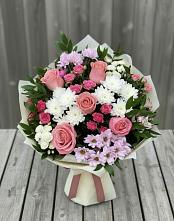 Букет цветов из:  Альстромерии, Гвоздики, Розы и Хризантемы в Хороле