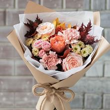 Букет цветов из:  Гвоздики, Хризантемы и Розы в Хороле
