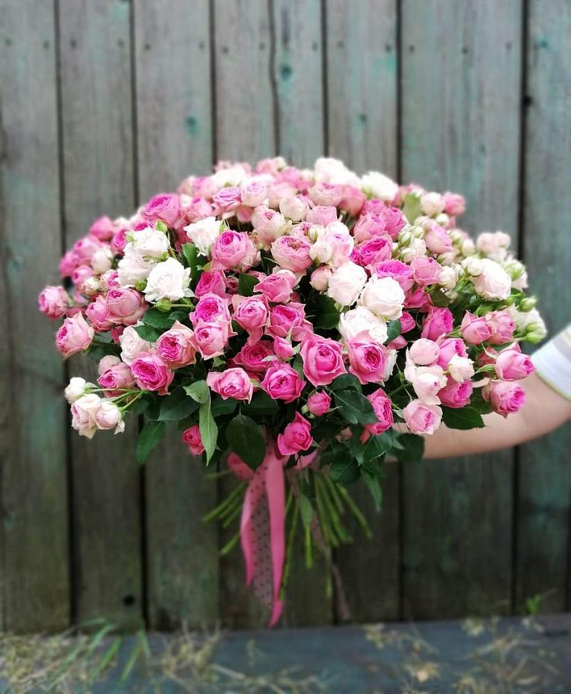 Букет Розовые кустовые розы Натали и Лав Лидия в Хороле