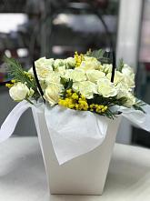 Цветочная композиция из Розы  в Хороле