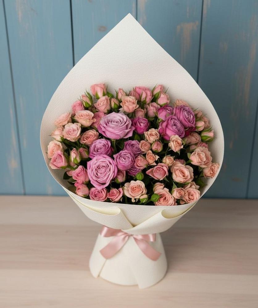 Букет цветов из: Розы в Хороле