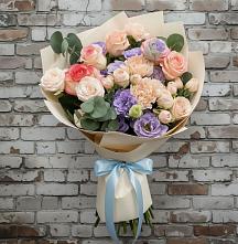 Букет цветов из:  Розы, Лизиантусы и Гвоздики в Хороле