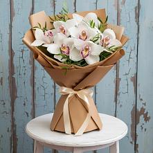 Букет цветов из:  Орхидеи и Розы в Хороле